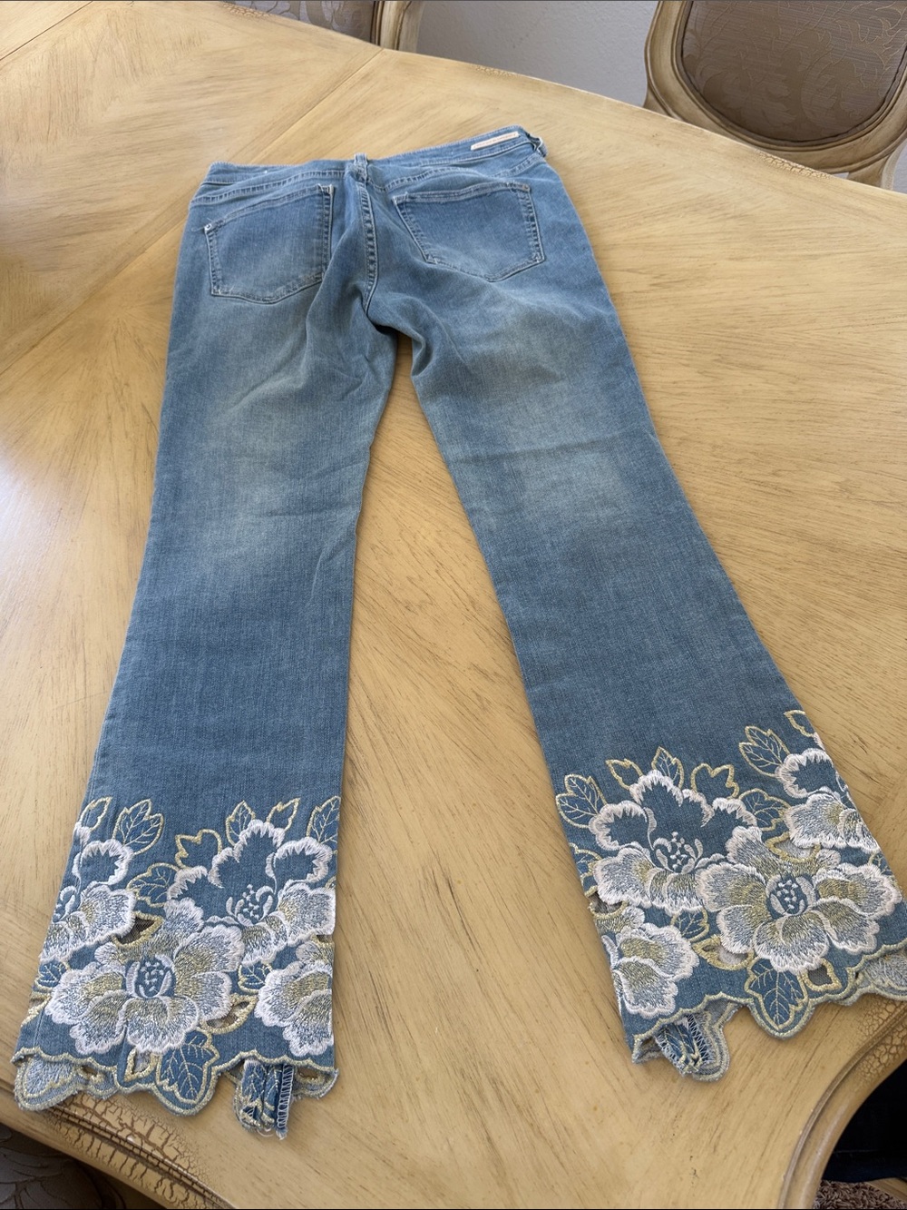 Pilcro and the Letterpress Mid-Blue Cropped Jeans with Floral Embroidery - Picture 5 of 9